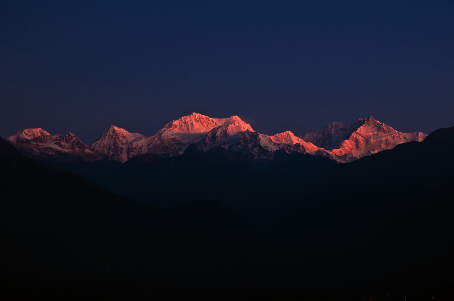 Himalayan Sunrise - Immersion Journeys